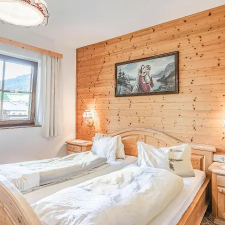 Daire Weberhof 4 *